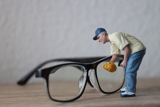 How to Prolong the Life of your Eyeglasses